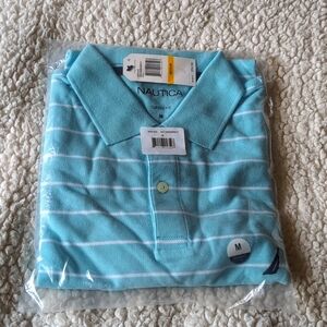 Men's medium size Nautica polo in harbor mist color!